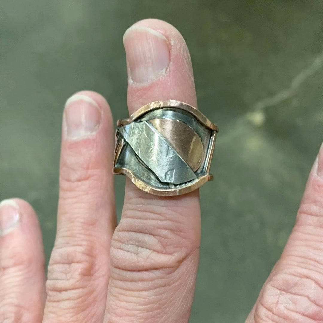 Layered Saddle Ring