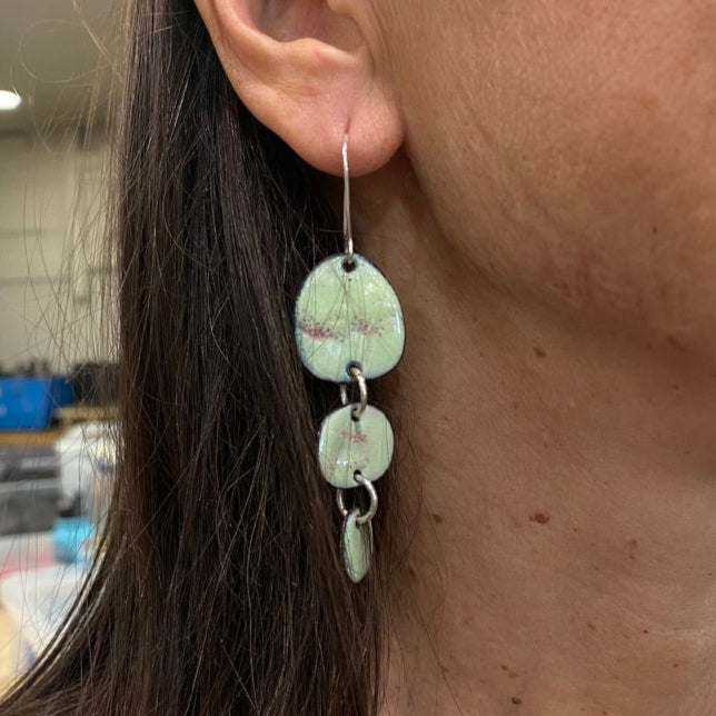 Enameling jewelry making class
