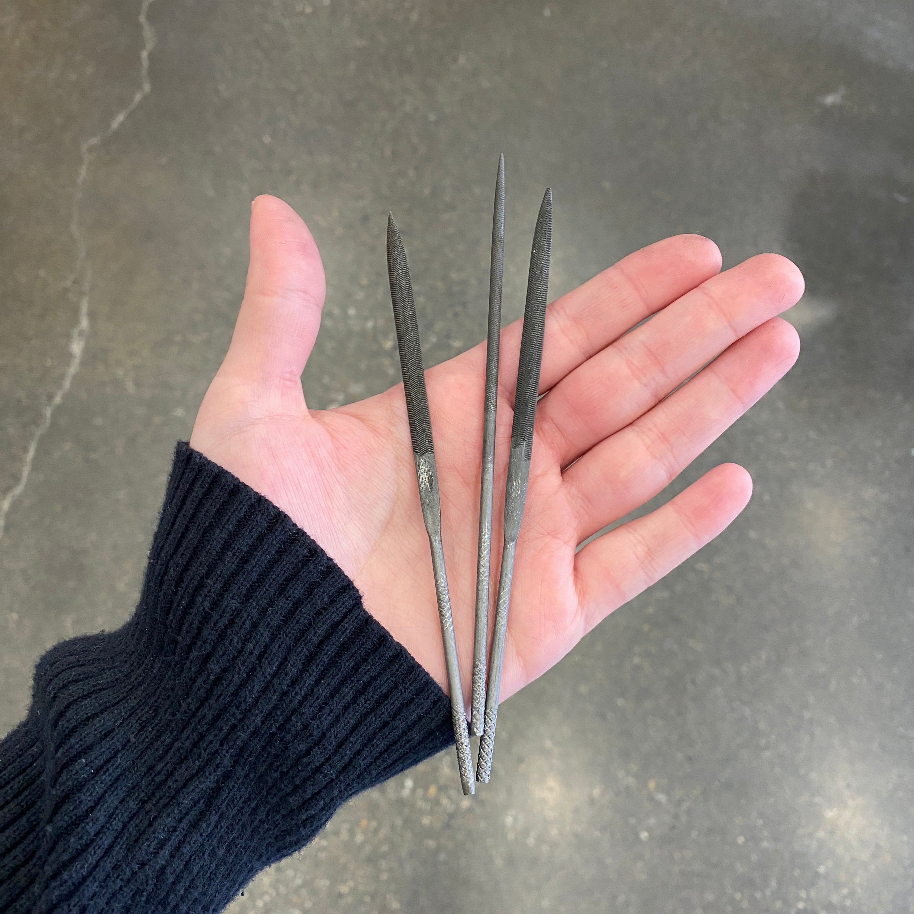 This 12 piece Needle file straight cut