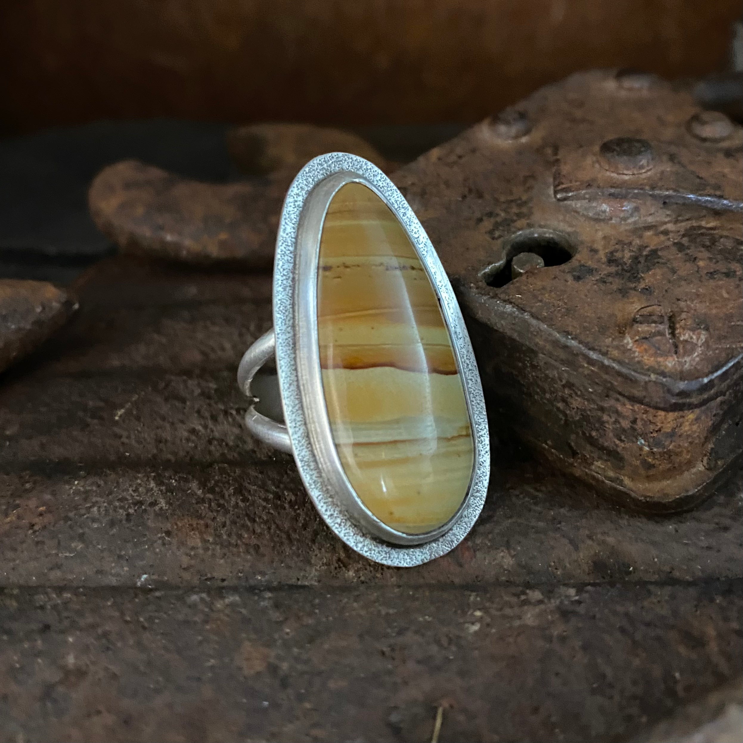 lapidary and metalsmithing jewelry making class B Golden Jewelry School